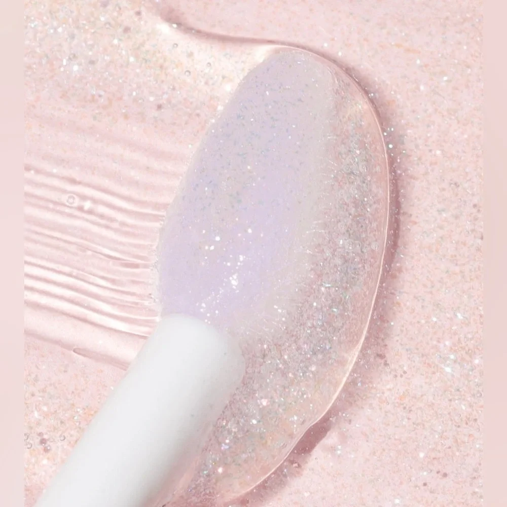 Lip Retreat Oil in Oasis Glow by Wander Beauty - Picture 2 of 4